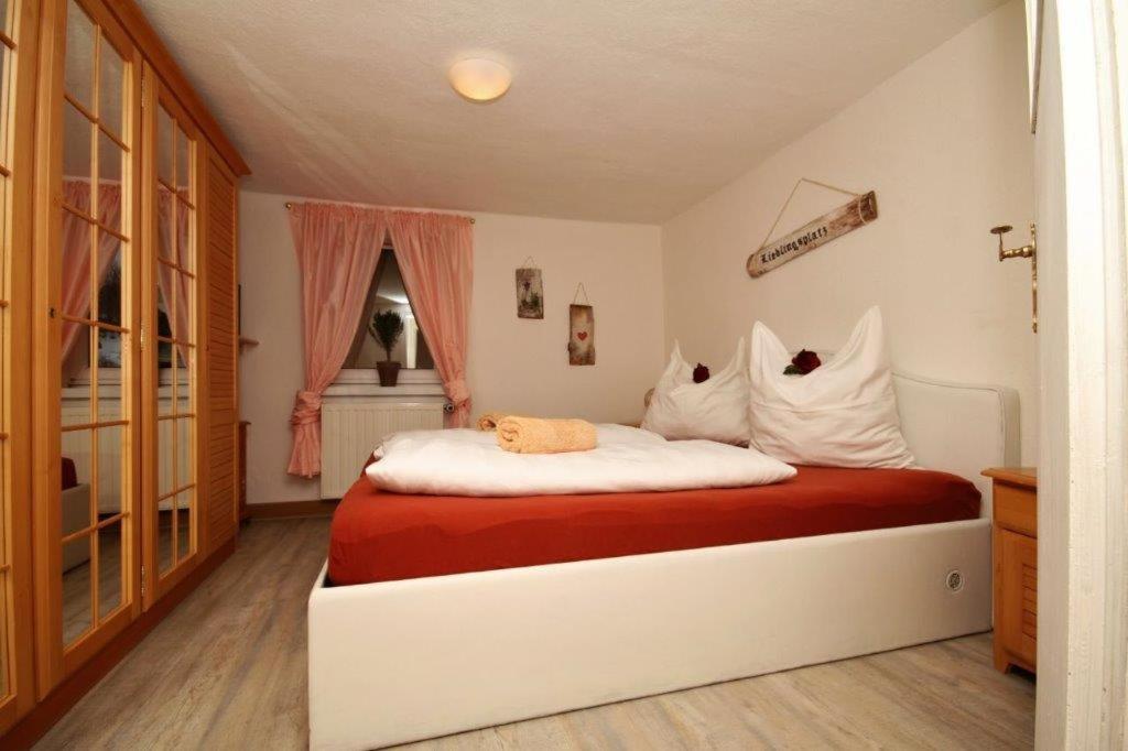 Ferienwohnung Sonnenaufgang 페니그 외부 사진
